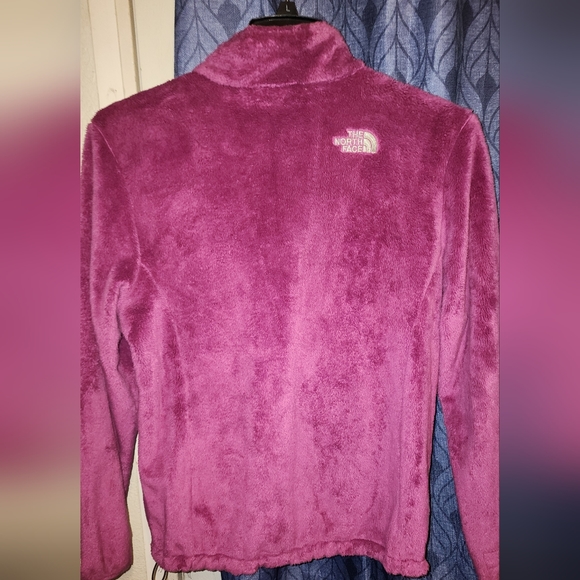 The North Face Women's size large lightweight fuzzy jacket - Picture 2 of 3
